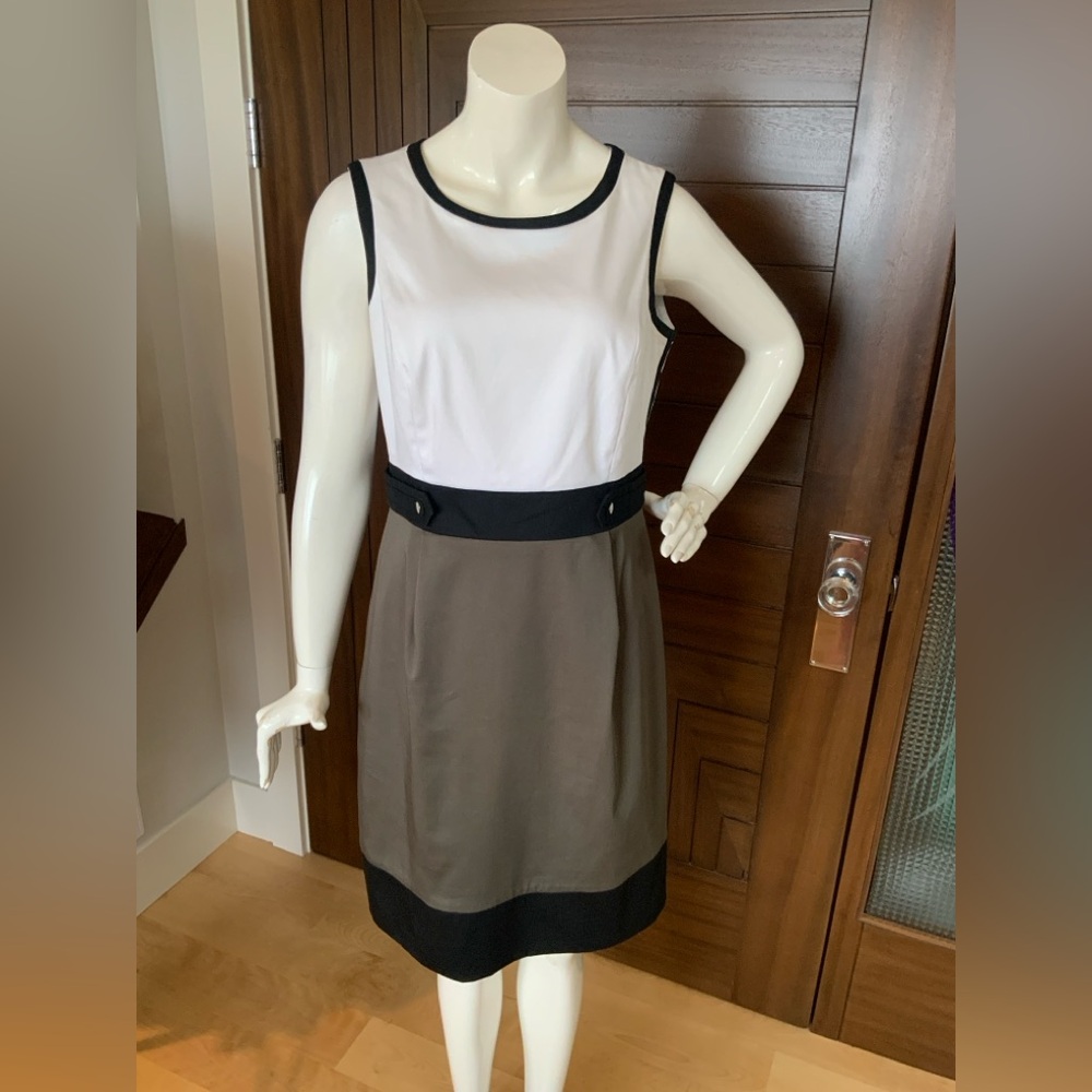 CHETTA B Sheath Dress, NWOT, Size 12